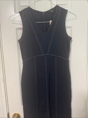 Ann Taylor Navy Sleeveless V-Neck Midi Dress with White Contrast Stitching